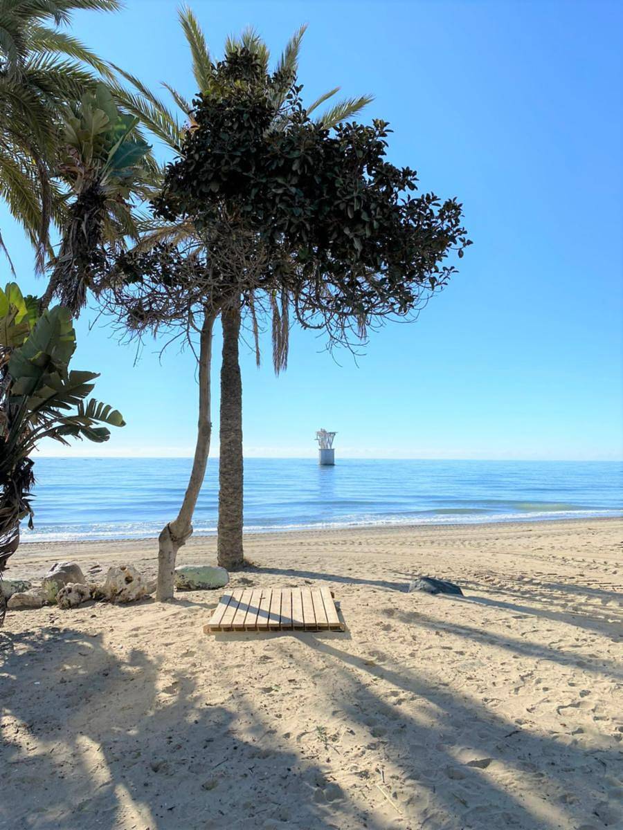 Ganze Wohnung, Ferienwohnung für 4 Personen mit Balkon/Terrasse in Marbella Ost, Marbella