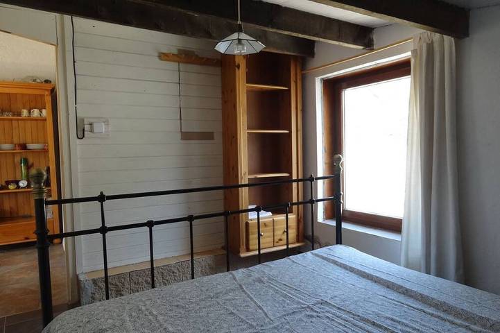 Gîte pour 4 personnes, avec terrasse ainsi que piscine et jardin à El Perelló - 3