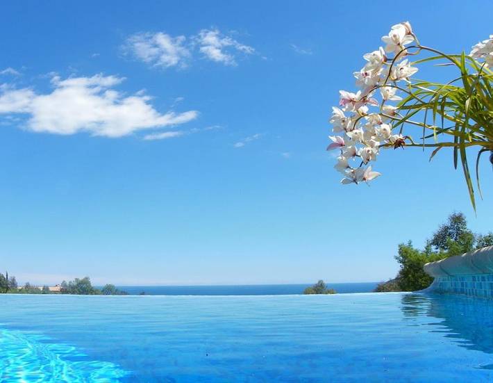 Villa mit Pool und Panoramaaussicht auf das Meer in Cannes Mandelieu in Mandelieu-la-Napoule, Massif de l'Esterel