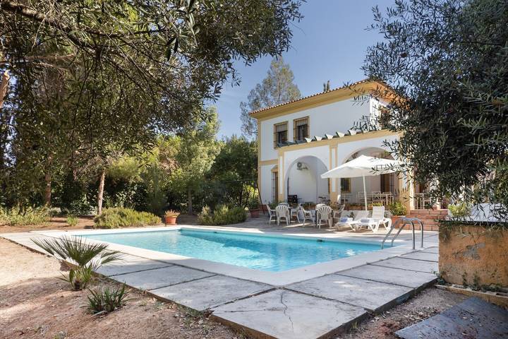 Chalet para 12 personas, con jardín - 1