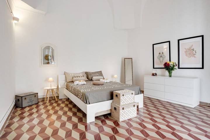 Appartamento intero, GuestHost - Mirror House Central Apartment in Ostuni, Salento