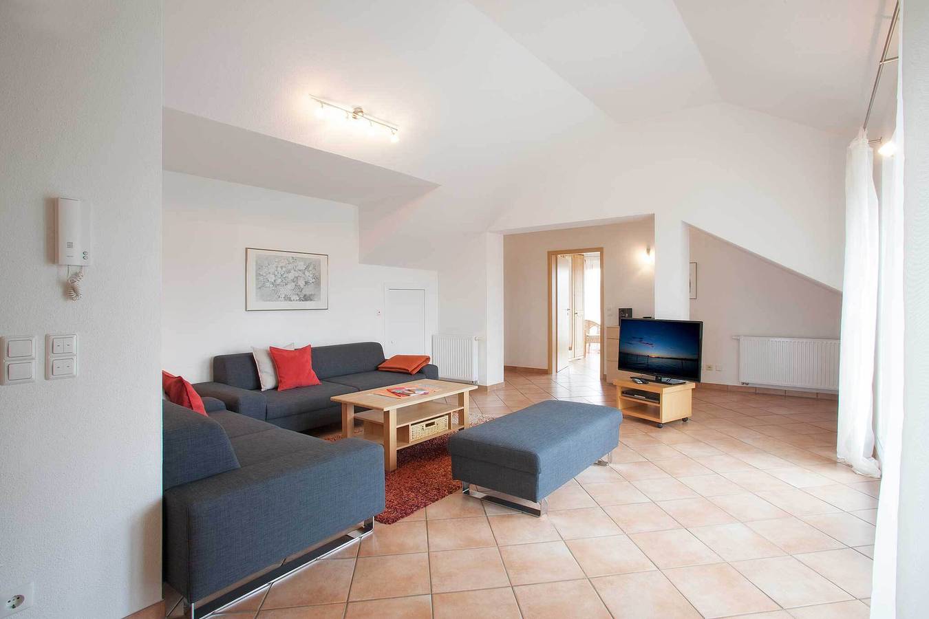 Ganze Ferienwohnung, Haus Hartmann Ferienwohnungen Sonnenseite - Ferienwohnung Säntis, 80qm, 2 Schlafzimmer, max. 4 Personen in Wasserburg (Bodensee), Bayerisch Schwaben