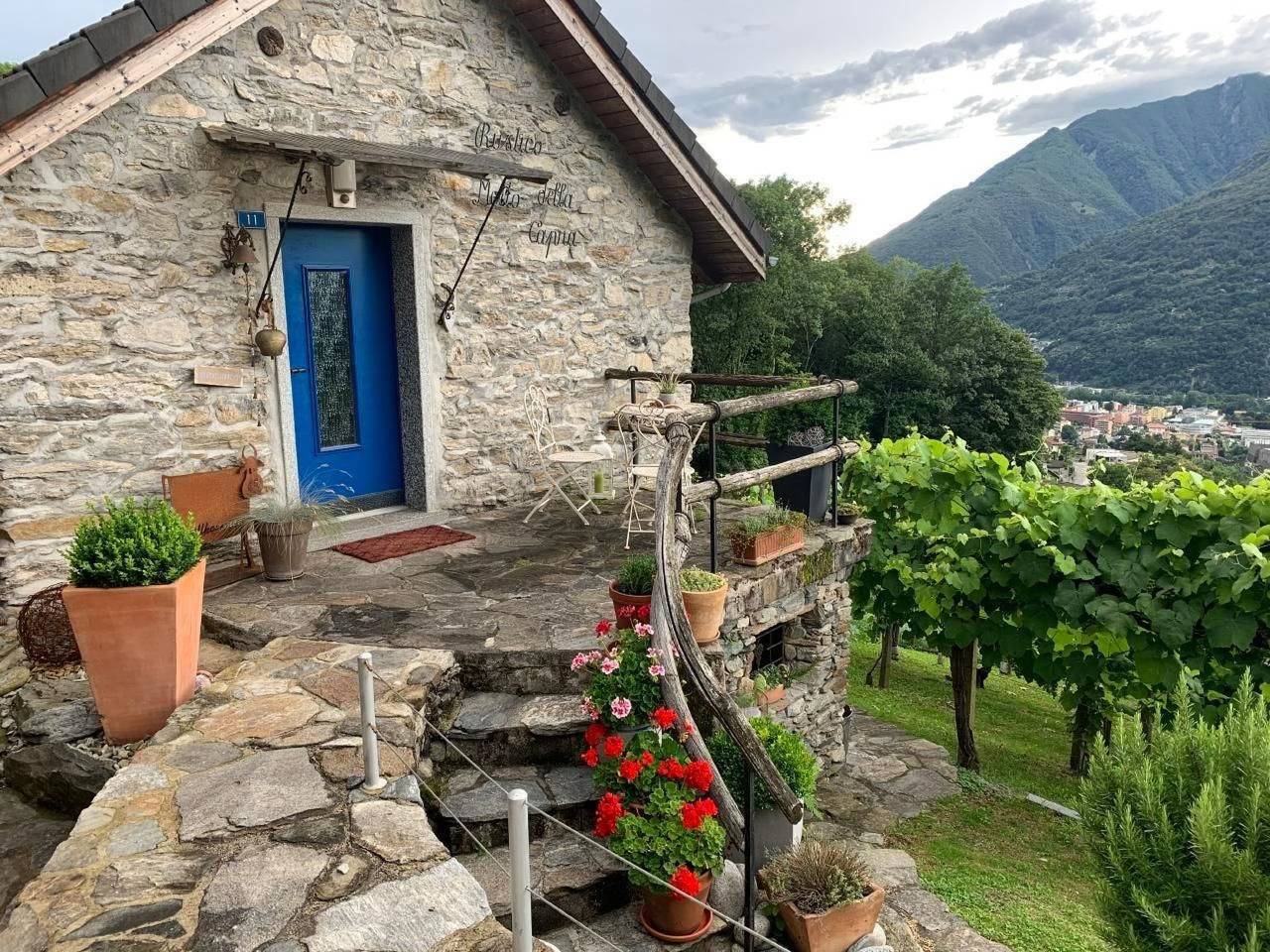 Rustico Motto della Capra in Bellinzona, Alpi Lepontine