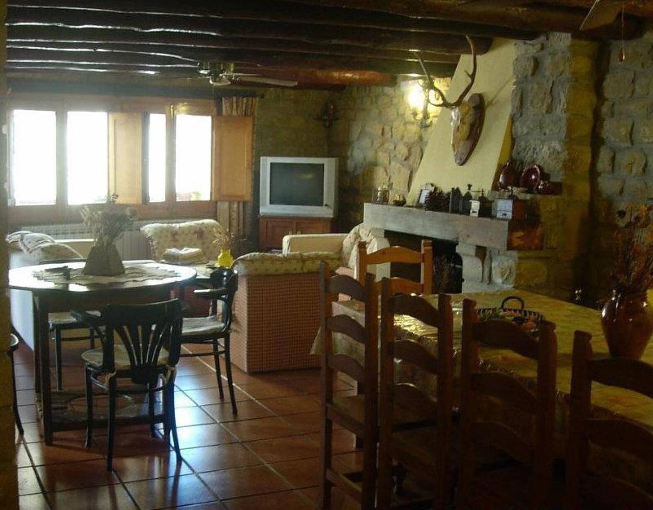 Casa Rural para 16 Personas en Murillo de Gállego, Provincia de Zaragoza