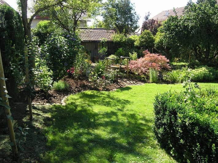 Ganze Ferienwohnung, Blütenperle - altstadtnah im Grünen - - Appartment mit 2 Schlafzimmern in Wangen im Allgäu, Region Bodensee-Oberschwaben