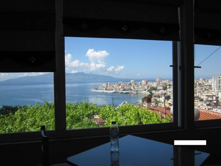 B&b per 7 persone, con Balcone e Terrazza nonché Giardino e Panorama a Saranda