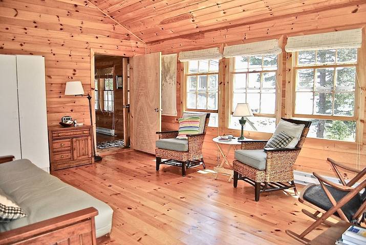Holiday rental for 3 people, with pets in Maine