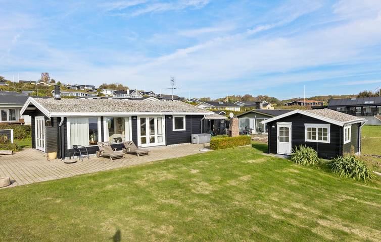 Ferienhaus für 4 Personen, mit Terrasse und Garten in Skarrev - 2