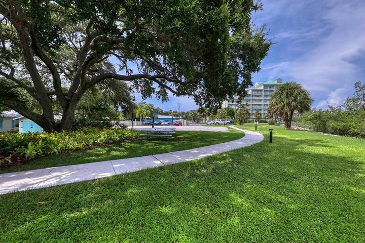 Vacation rental for 4 people, with yard, with pets in Indian Rocks Beach