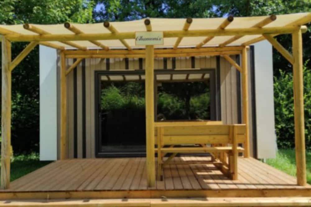 Acogedor móvil-hogar con terraza para 2 personas in Challes-les-Eaux, Chambéry region