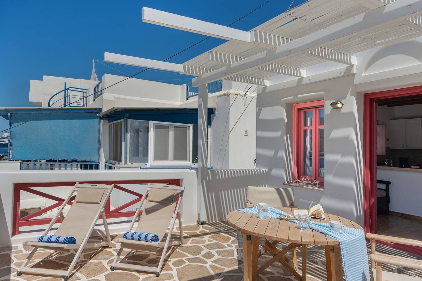 Appartement entier, Appartement 'Nicolas House 1' avec vue sur la mer, Wi-Fi et climatisation in Amorgos