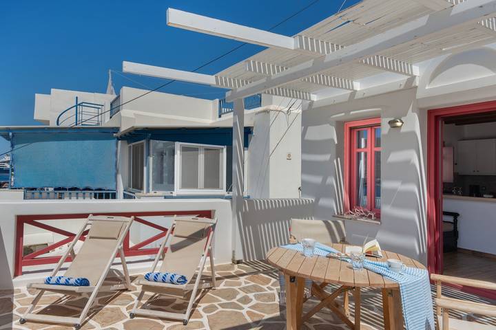 Ganze Wohnung, Apartment 'Nicolas House 1' mit Meerblick, Wlan und Klimaanlage in Amorgos