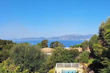 Location de vacances pour 10 personnes, avec jardin dans Portigliolo