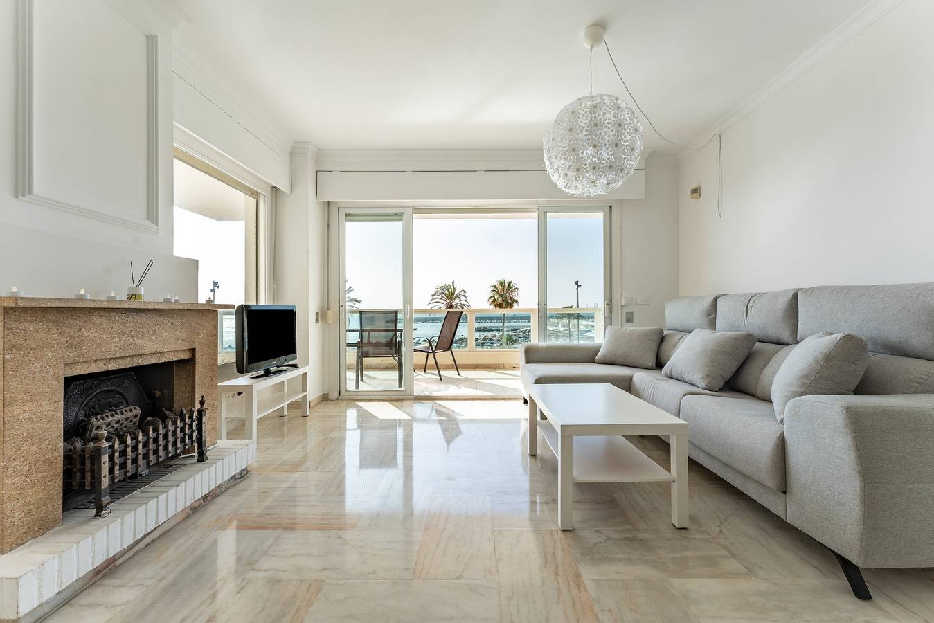 Apartment for 6 People in Fuengirola Centre, Fuengirola