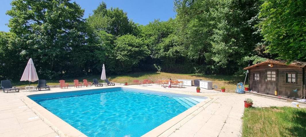 Appartement de vacances pour 4 personnes, avec piscine et terrasse, animaux acceptés