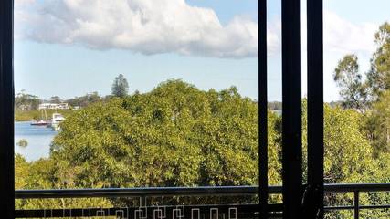 Holiday Home for 9 People in Hawks Nest, Hunter Valley, Photo 3