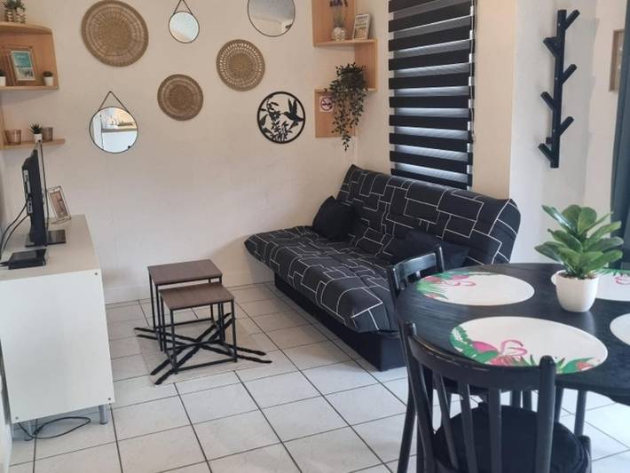 Chalet voor 6 personen, met zwembad en terras in Biscarrosse