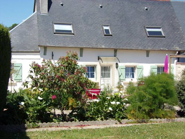 Location de vacances pour 6 personnes, avec jardin et vue, adapté aux familles à Les Loges - 2