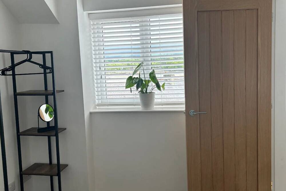 Bay View House - a countryside retreat close to Snowdon and Zipworld! in Bangor, Snowdonia