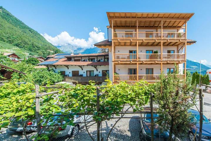 Hôtel pour 4 personnes, avec vue ainsi que sauna et jardin