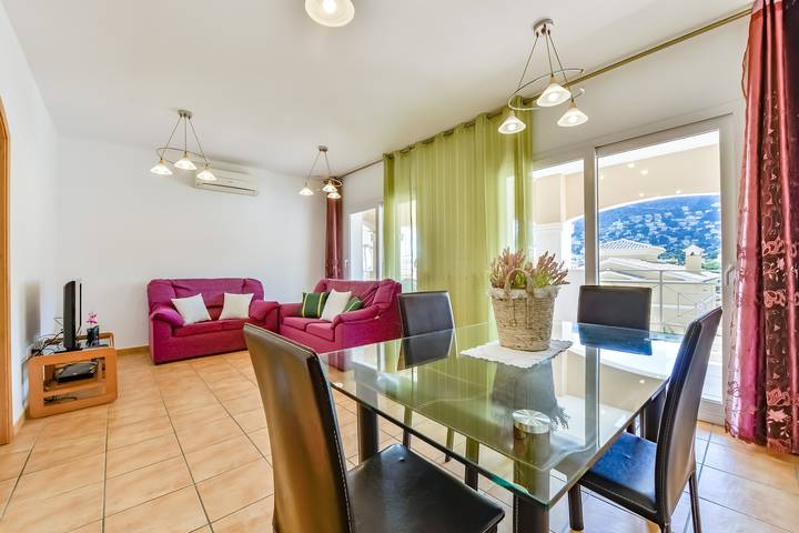 Bungalow für 6 Personen, mit Terrasse und Kinderpool in Calpe - 4