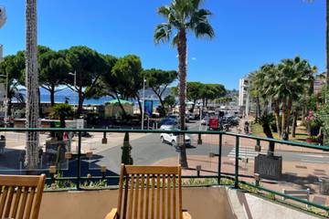 Ferienwohnung für 4 Personen, mit Terrasse in Juan-les-Pins