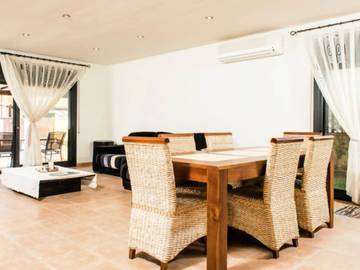 Villa pour 6 Personnes dans Sant Pere Pescador, Costa Brava, Photo 4