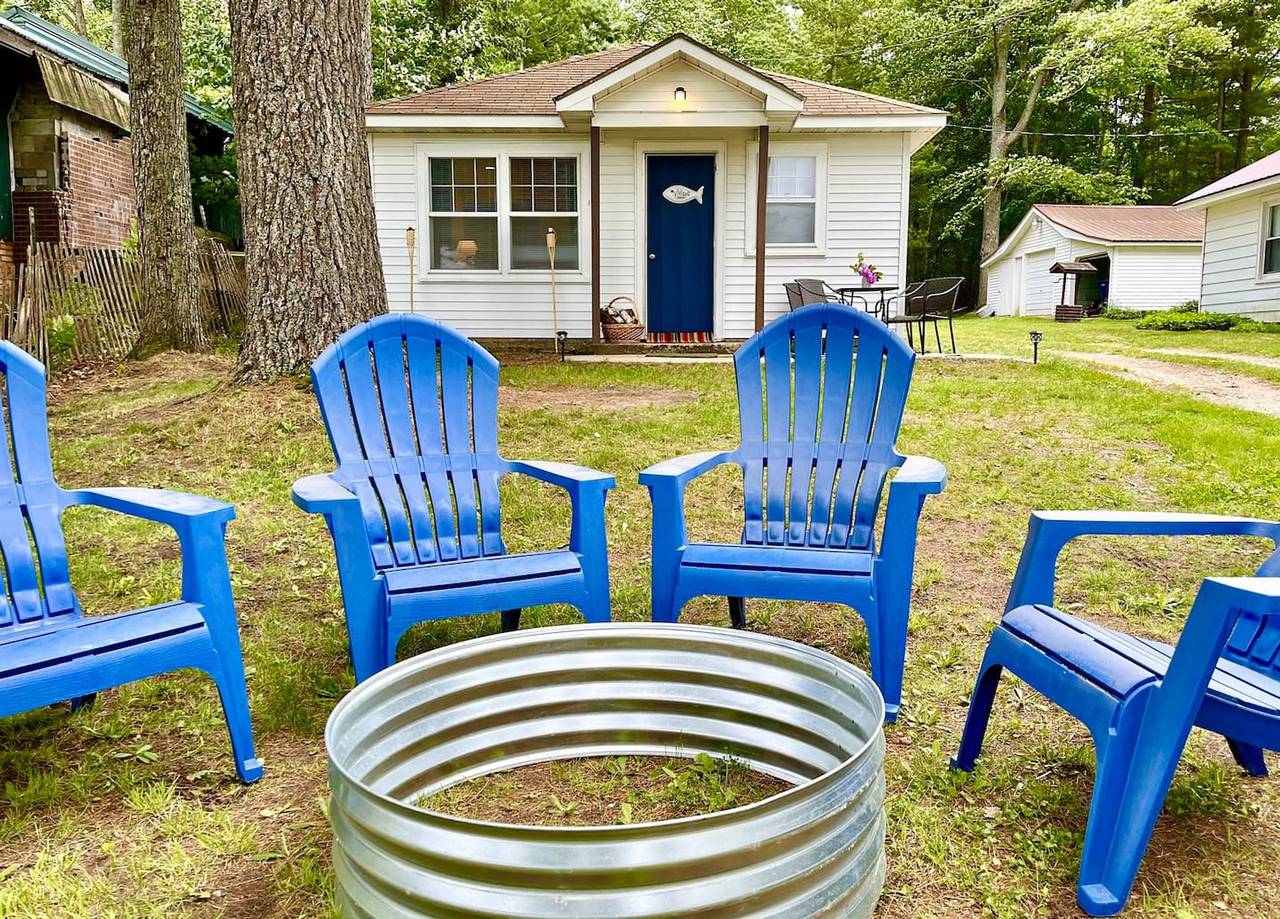 Ganze Wohnung, New!  Forrest's Cabin and Vivian's Cabin in Kalkaska County