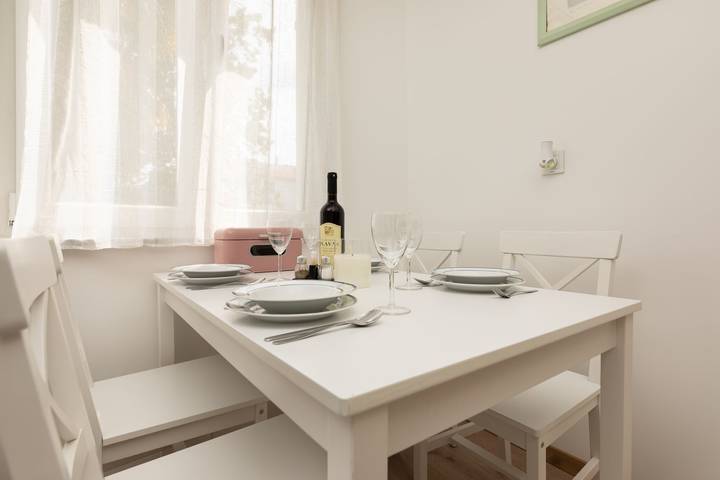 Ganze Wohnung, Ferienwohnung Danica - 2 in Njivice, Krk