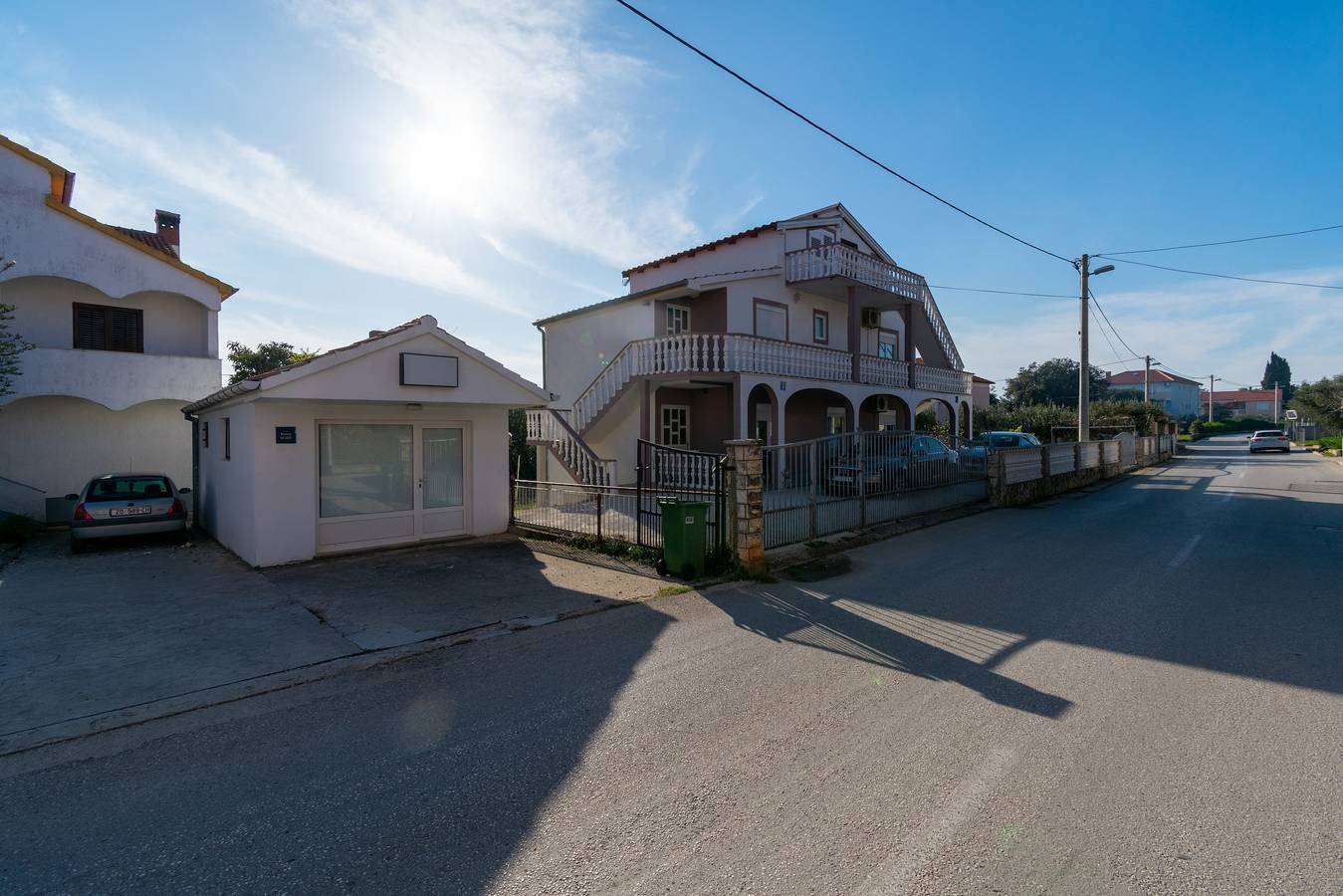 Ganze Wohnung, 2-Zimmer-Ferienwohnung mit Terrasse und Meerblick Bibinje, Zadar A-14773-a in Bibinje, Zadar