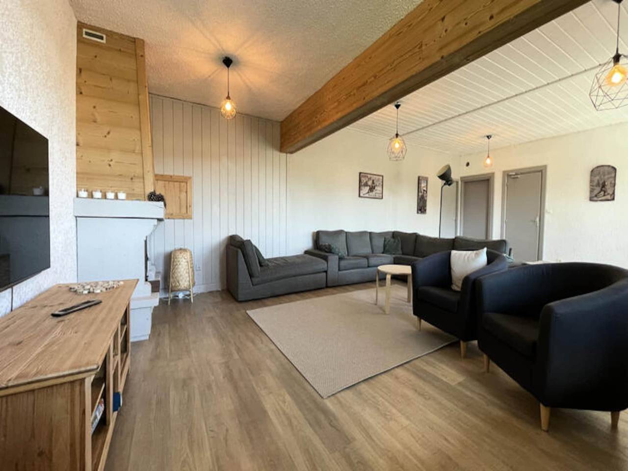 Appartement entier, Gîte proche du ski Plomb du Cantal in Albepierre-Bredons, Parc naturel régional des Volcans d'Auvergne
