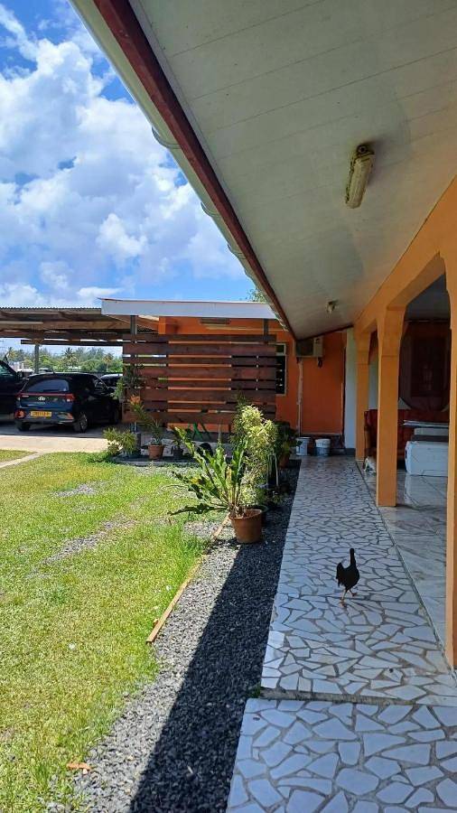 Gîte pour 2 personnes, avec terrasse et vue dans Fare - 4