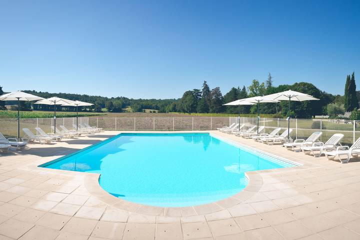 Gîte pour 10 personnes, avec piscine, adapté aux familles à Divajeu - 4