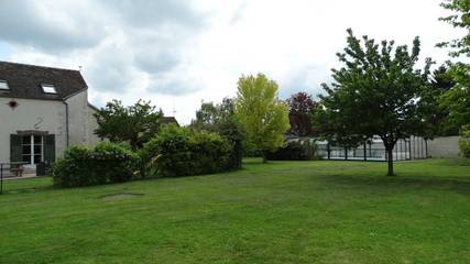 Gîte pour 10 personnes, avec jardin dans Île de France