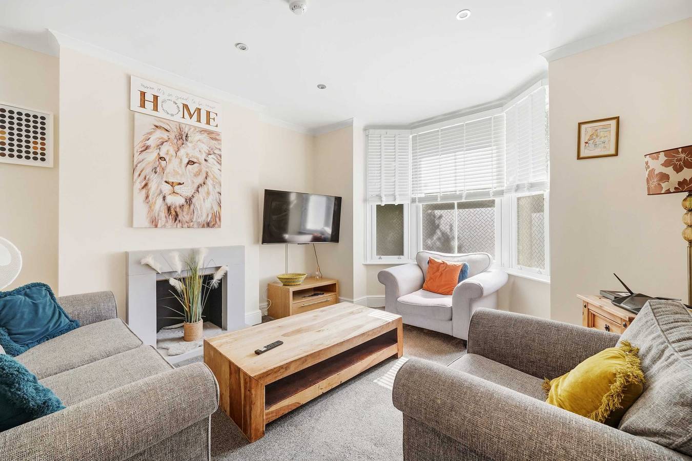 Peaceful 4-Bed Home in Aylesbury in Aylesbury, Buckinghamshire