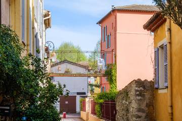 Appartement T3 lumineux dans le village de Villeneuve-Loubet