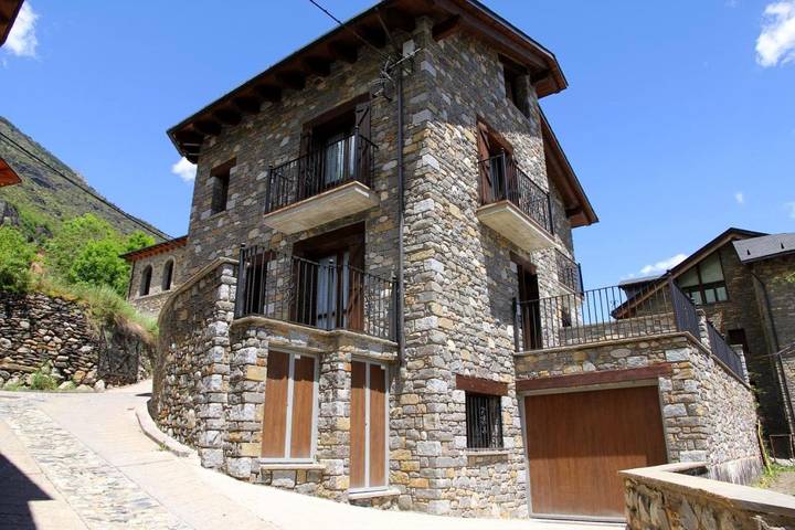Casa rural para 11 personas, con Balcón y Terraza en Sahún