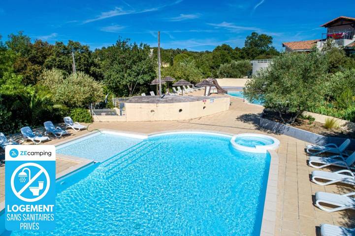 Tente pour 5 personnes, avec bassin pour enfant dans l' Hérault