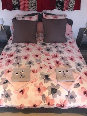 Chambre d’hôte pour 3 personnes, avec terrasse à Marseille