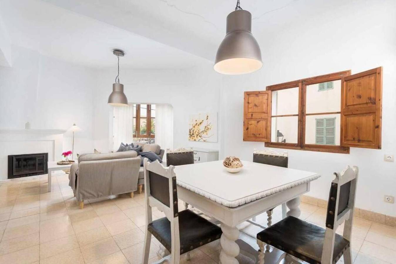 Apartamento entero, Plaza maca, adosado en el Centro de Campanet in Campanet, Interior de Mallorca