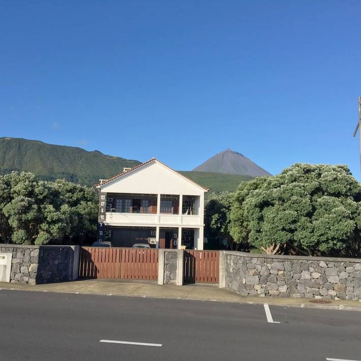Casa de férias para 7 pessoas, com varanda em São Roque do Pico