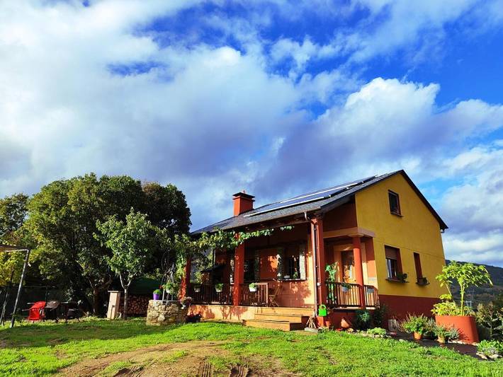 Casa rural para 4 personas, con jardín y vistas en Provincia de Orense