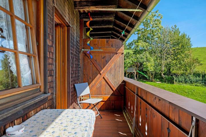 Hel lägenhet, Room 'Doppelzimmer' with Mountain View, Shared Garden and Wi-Fi in Furtwangen im Schwarzwald, Südschwarzwald