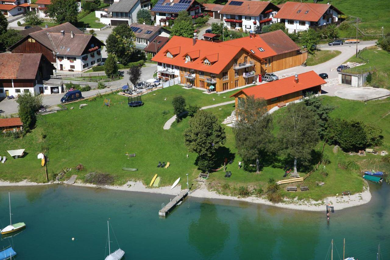 Seehotel und Appartements Schnöller in Rieden, Bayerisch Schwaben