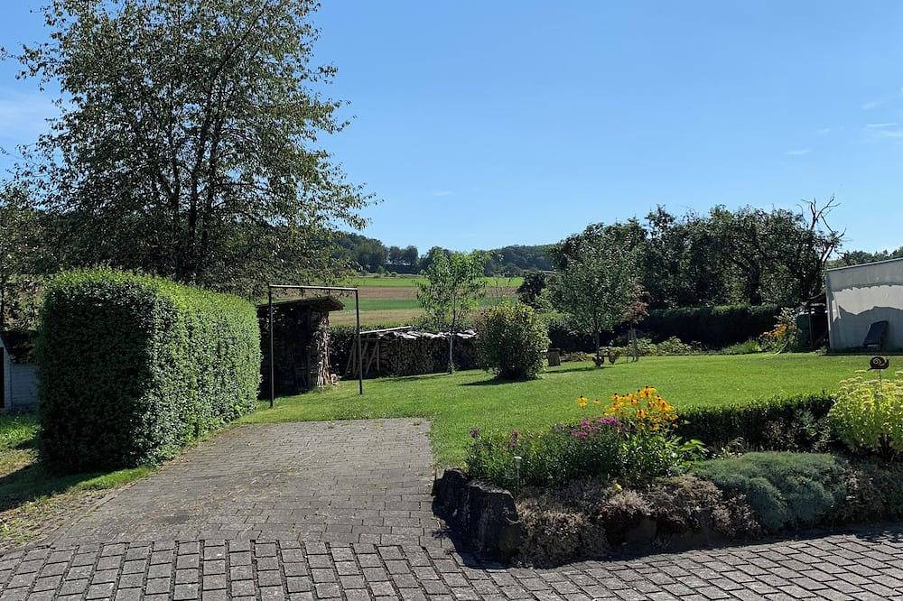 Ganze Wohnung, Ferienwohnung  Am Erle in Gladenbach, Naturpark Lahn-Dill-Bergland