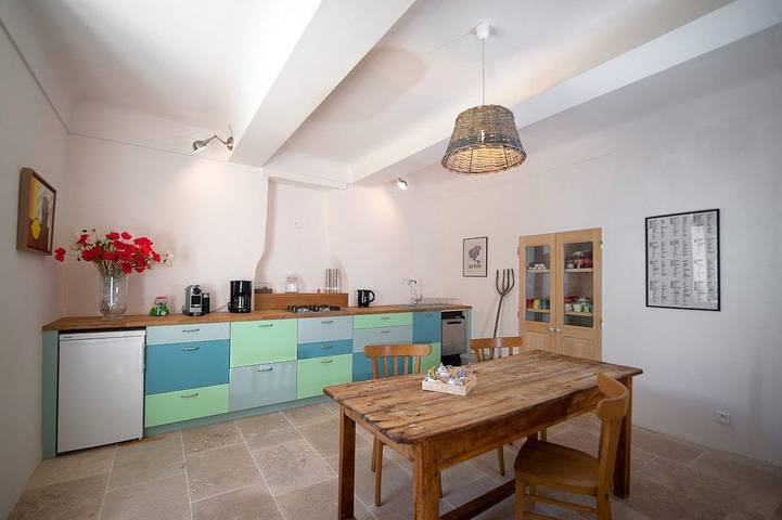 Location de vacances pour 2 personnes, avec jardin et piscine dans le Luberon - 4