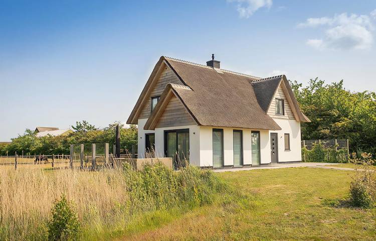 Ferienhaus für 8 Personen, mit Terrasse und Garten in Nordholland