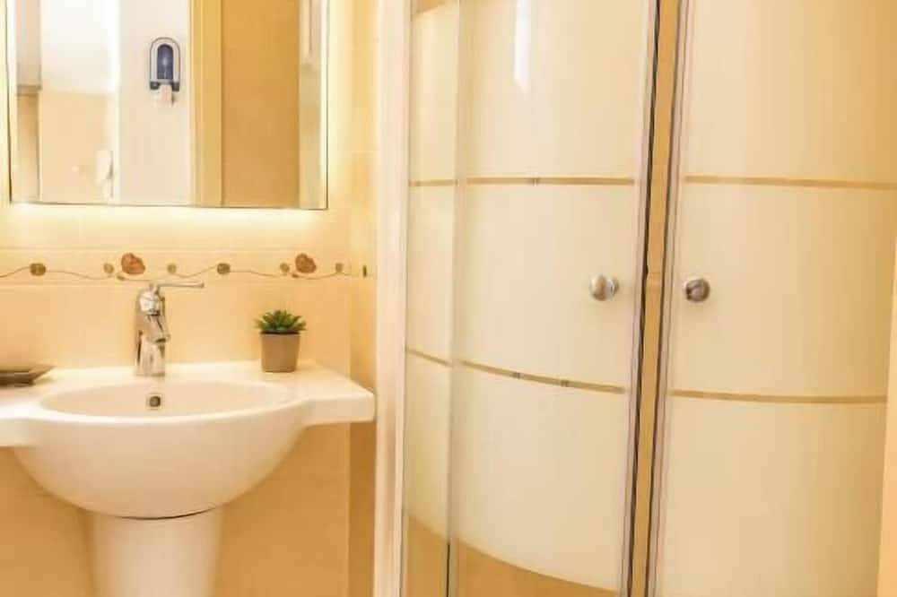 Appartement entier, A ile rousse, appartement climatisé et cosy in L'Île-Rousse, Région de Calvi