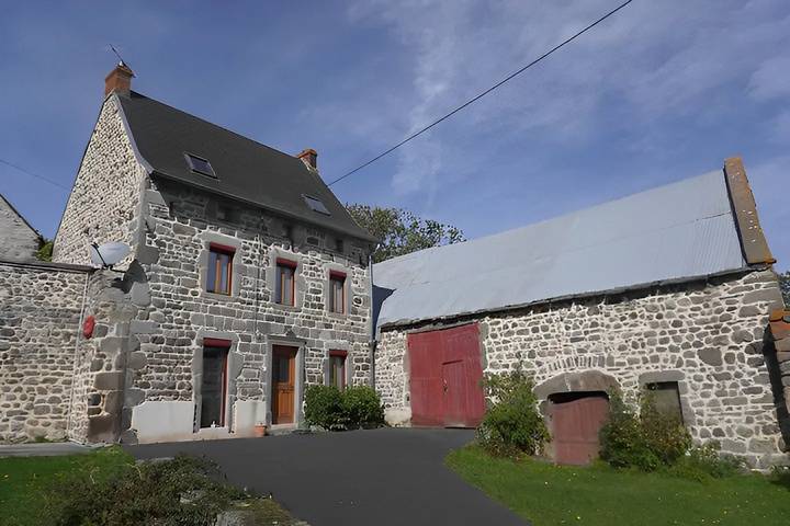 Gîte pour 6 personnes, avec jardin