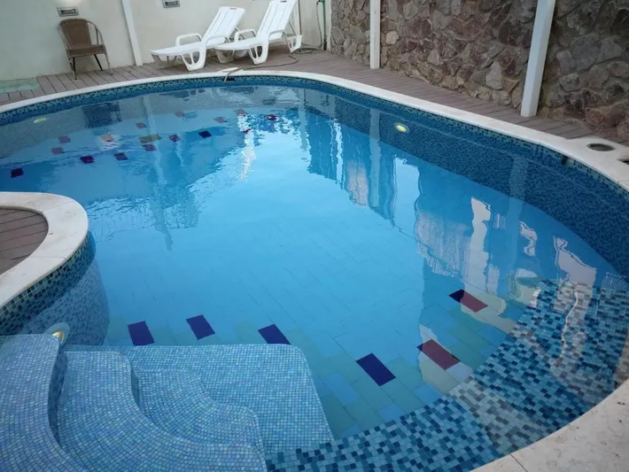 Appartement de vacances pour 6 personnes, avec vue ainsi que jardin et piscine - 1